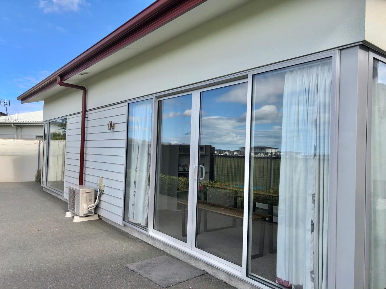 Lovely, Sunny, Home Sweet Home Christchurch Exterior foto